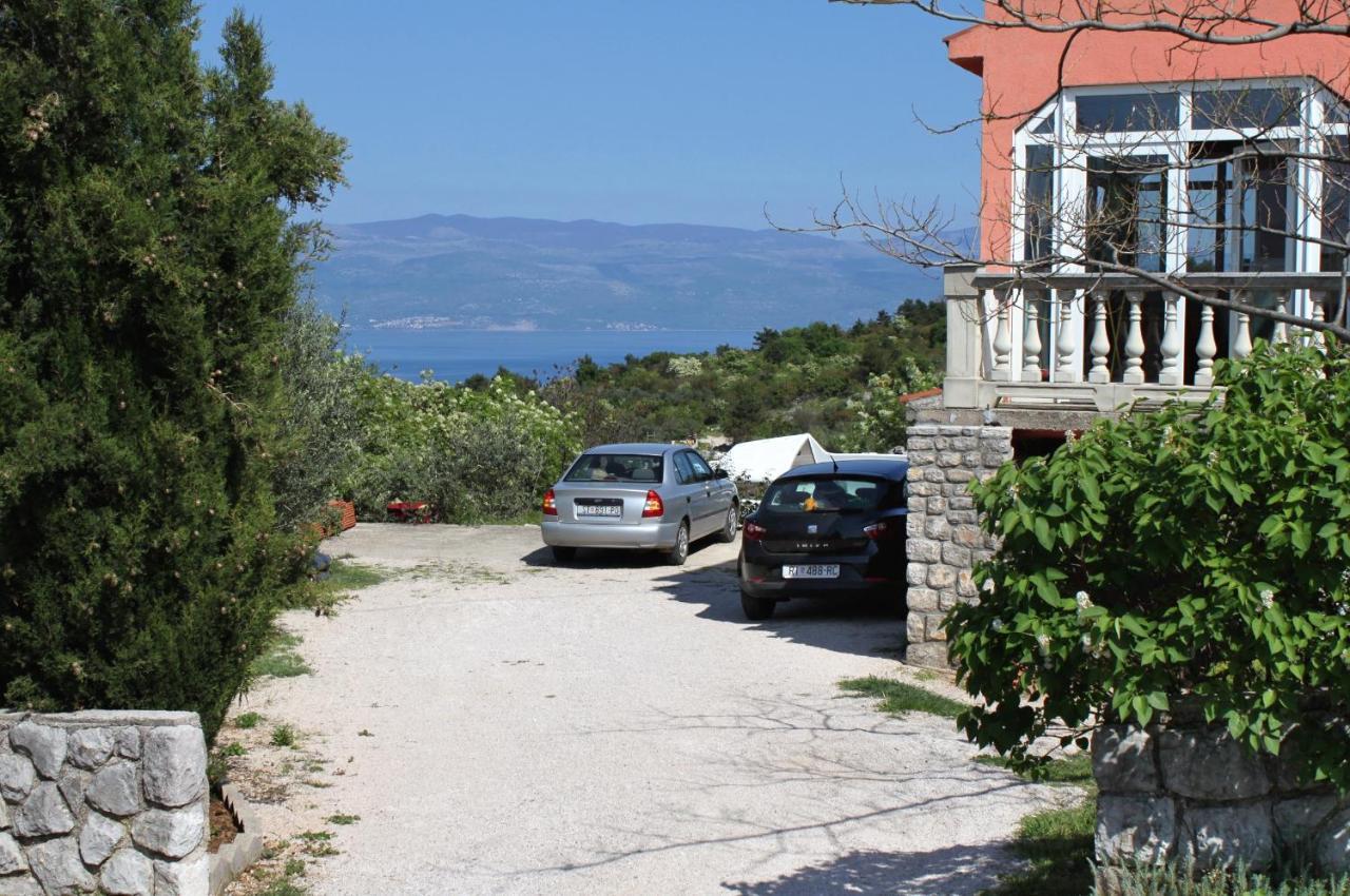 Apartments With A Parking Space Vrbnik, Krk - 429 Exteriör bild